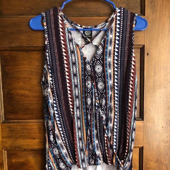 Tribal pattern tank top - Picture 1 of 3